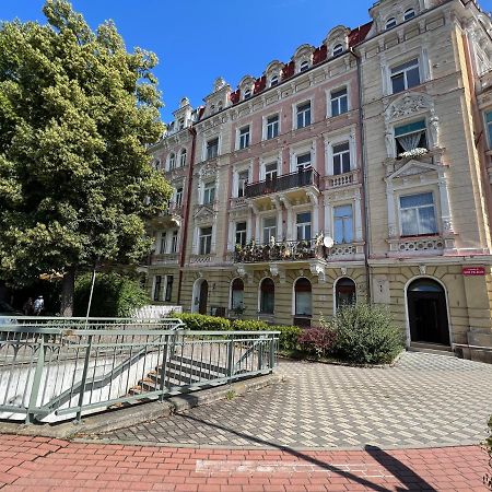 Apartment Alice Center Karlovy Vary Bagian luar foto
