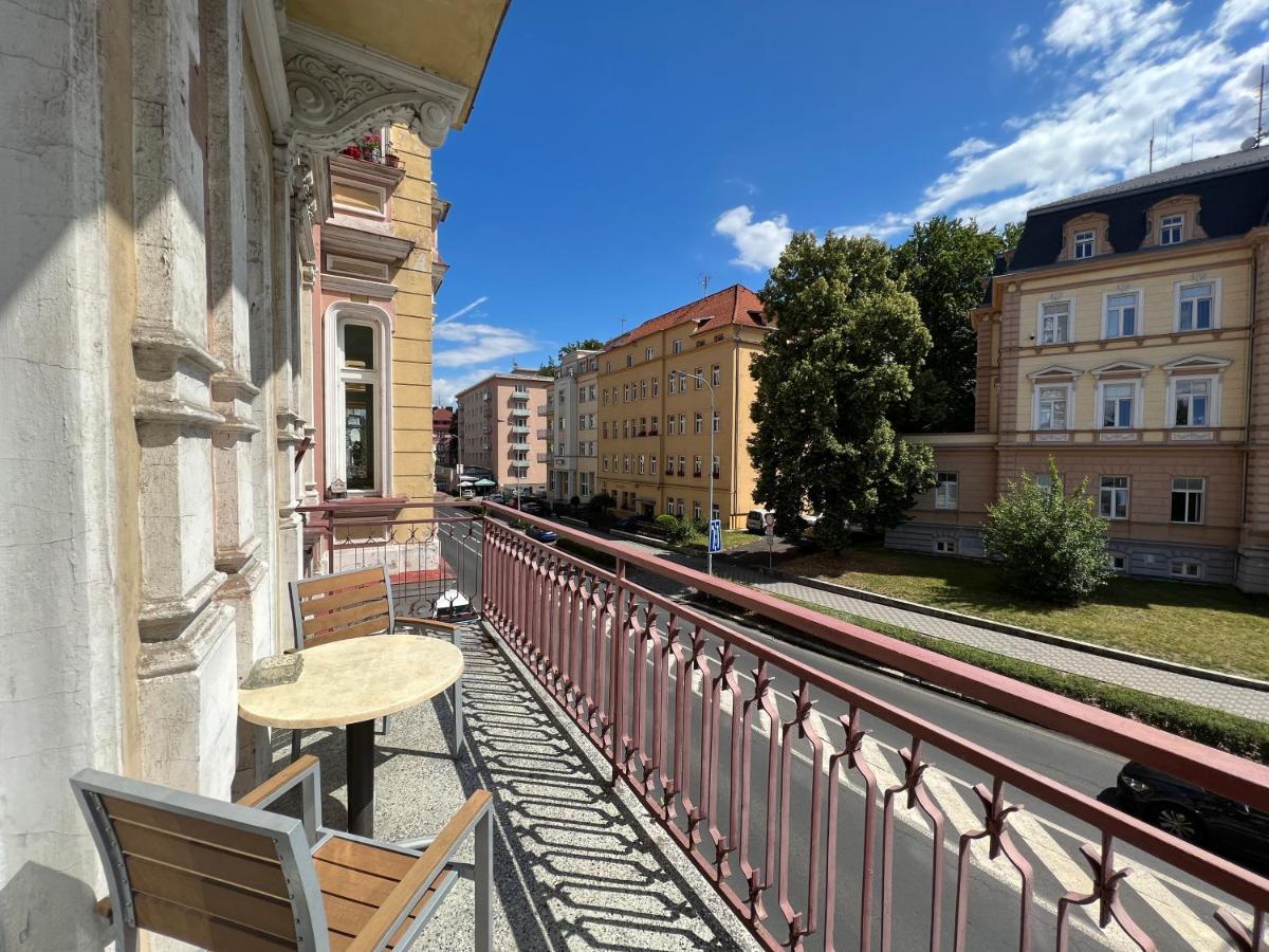Apartment Alice Center Karlovy Vary Bagian luar foto