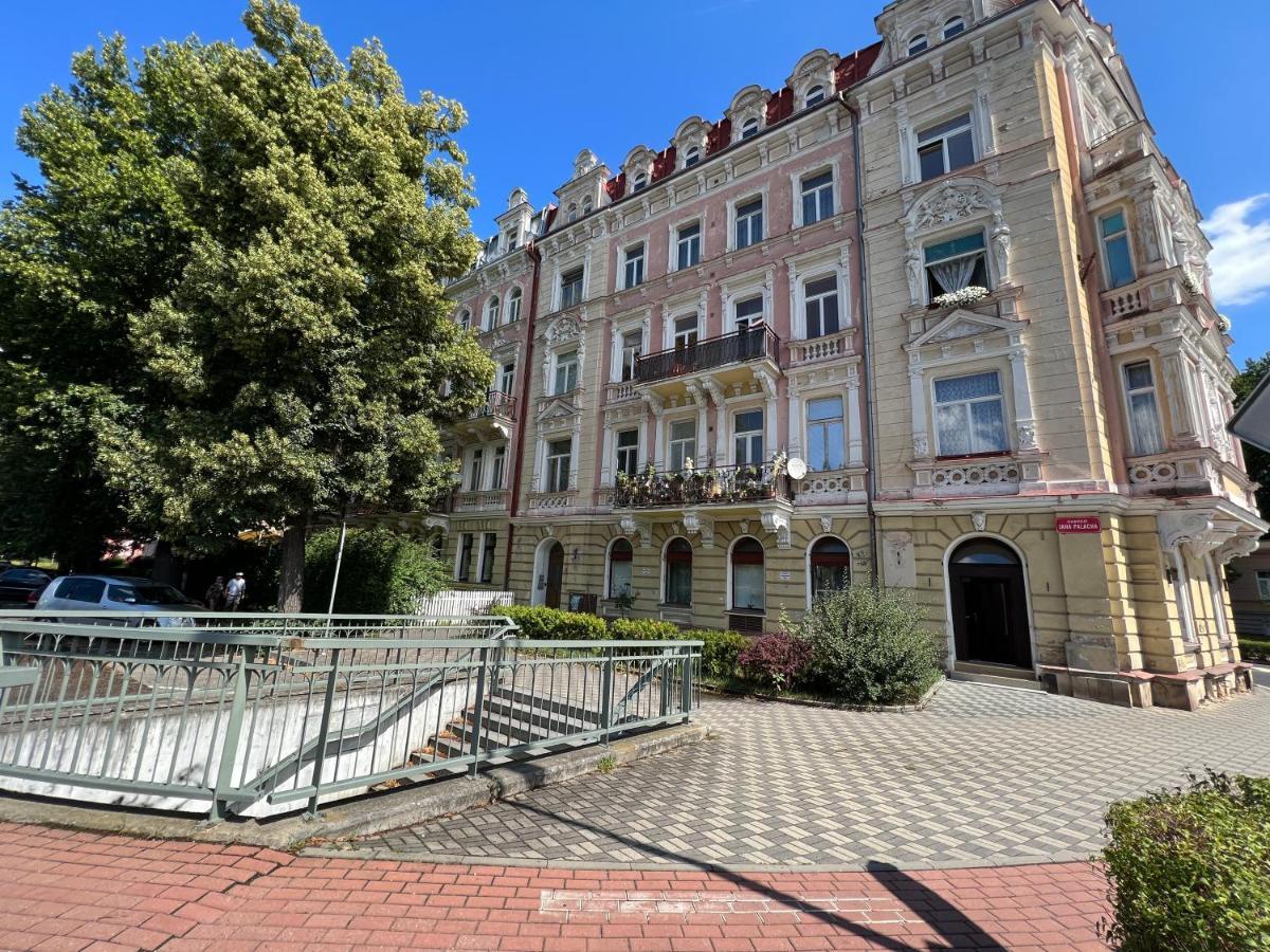 Apartment Alice Center Karlovy Vary Bagian luar foto