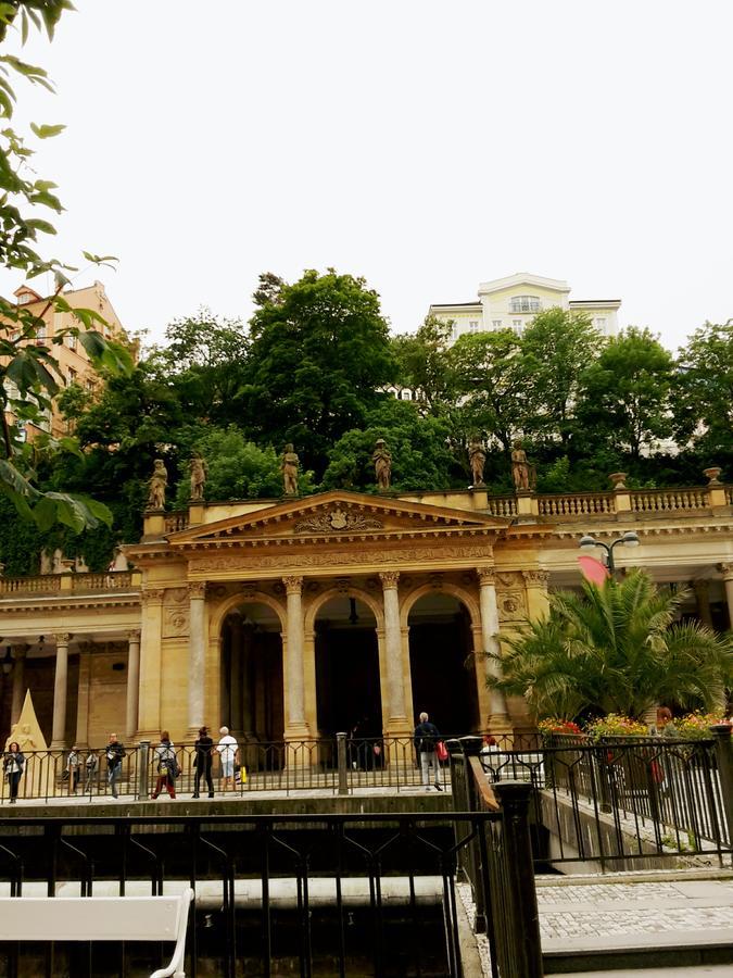 Apartment Alice Center Karlovy Vary Bagian luar foto
