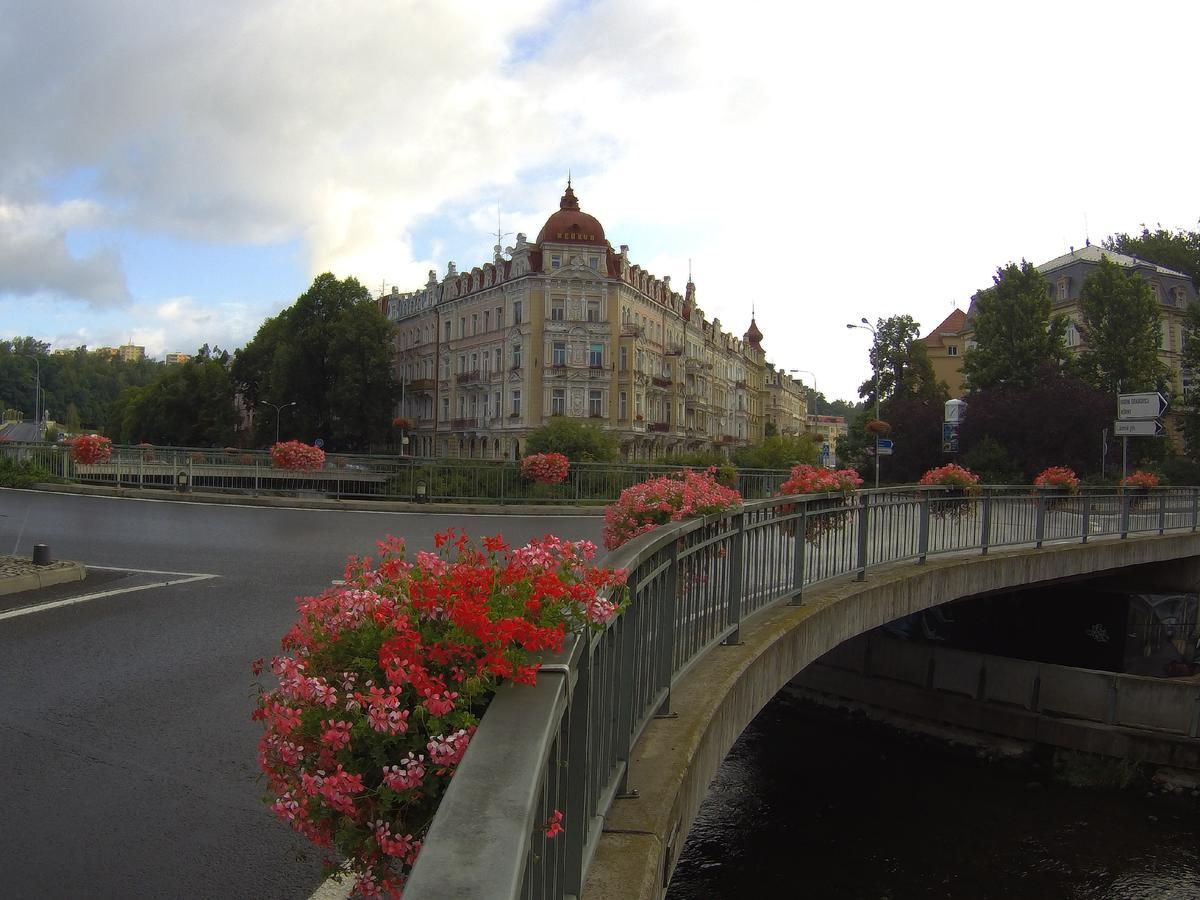 Apartment Alice Center Karlovy Vary Bagian luar foto